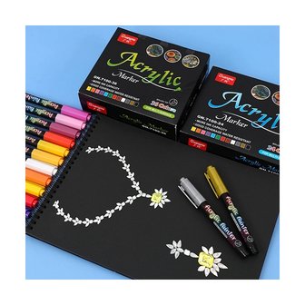 Acrylic markers set 12 colors