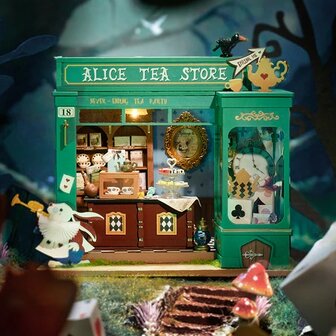Miniature DIY house Rolife Alice&#039;s Tea Store