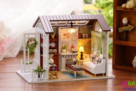 Miniatuur zelfbouw huisje &quot;Happy Times&quot;