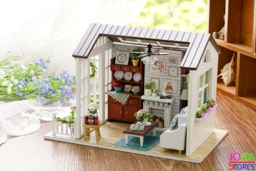 Miniatuur zelfbouw huisje "Happy Times"