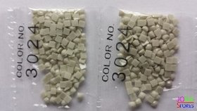 Nummer 3024 vierkante steentjes (klein)